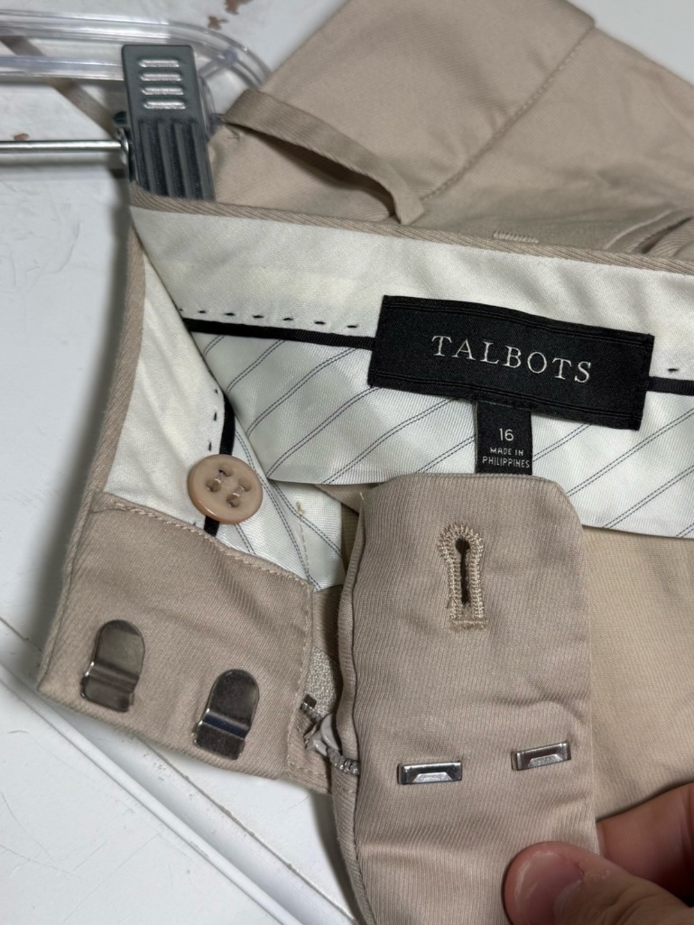 Talbots Curvy Casual Khakis Pants Size 16 Beige Careerwear Straight Leg Cotton - Picture 6 of 8